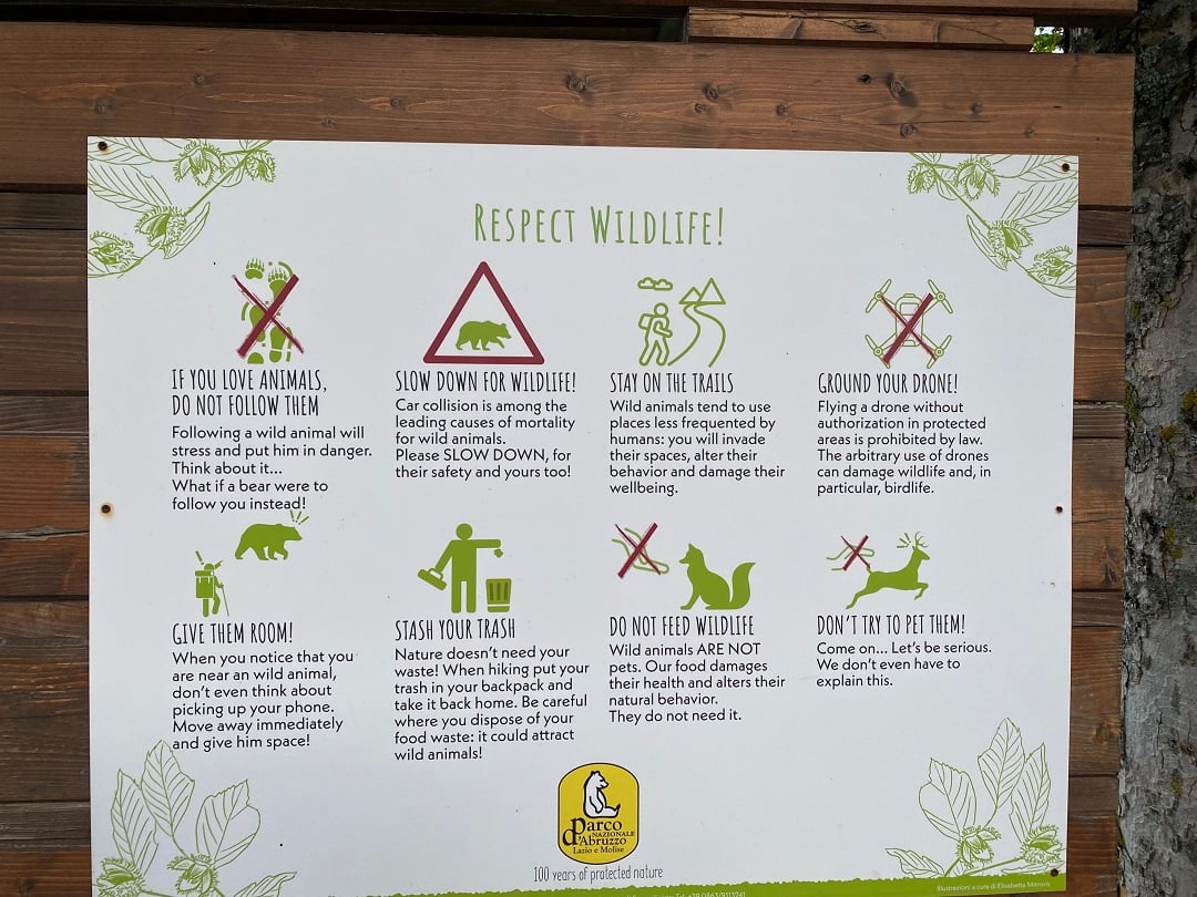 A sign that reads "respect wildlife"