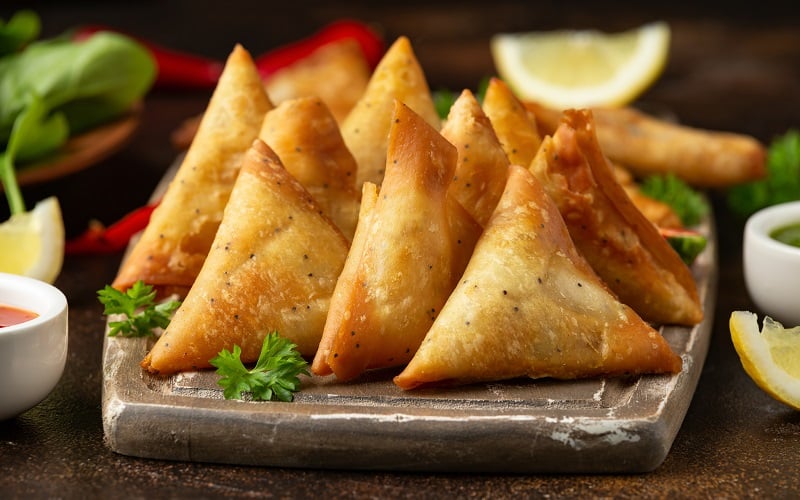 Vegetable samosa snack