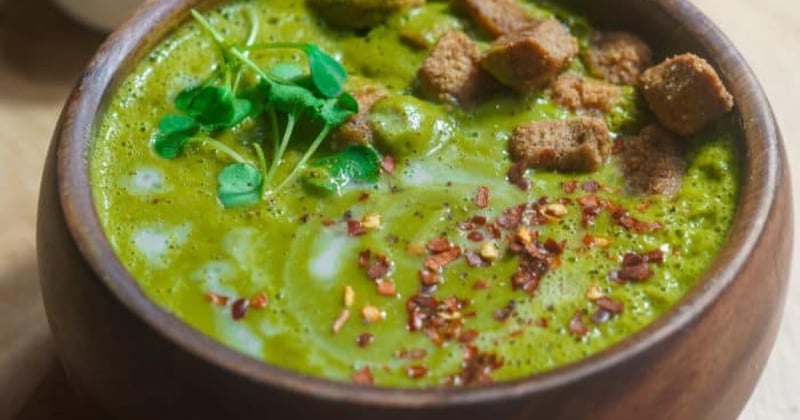 A bowl of green vegan soup